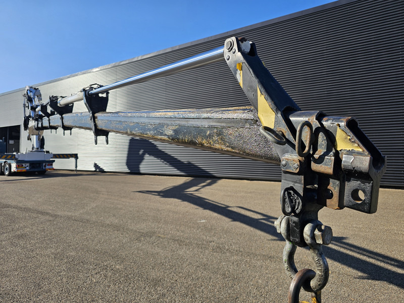 Volvo FM 420 8x2 / HMF 55 t/m CRANE + JIB liising Volvo FM 420 8x2 / HMF 55 t/m CRANE + JIB: pilt 6