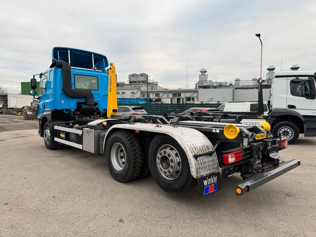 DAF CF 480 6X2 Abroller Funk 8 Stück neue Pirelli DAF CF 480 6X2 Abroller Funk 8 Stück neue Pirelli - Konkstõstukiga veoauto: pilt 3 DAF CF 480 6X2 Abroller Funk 8 Stück neue Pirelli DAF CF 480 6X2 Abroller Funk 8 Stück neue Pirelli - Konkstõstukiga veoauto: pilt 3