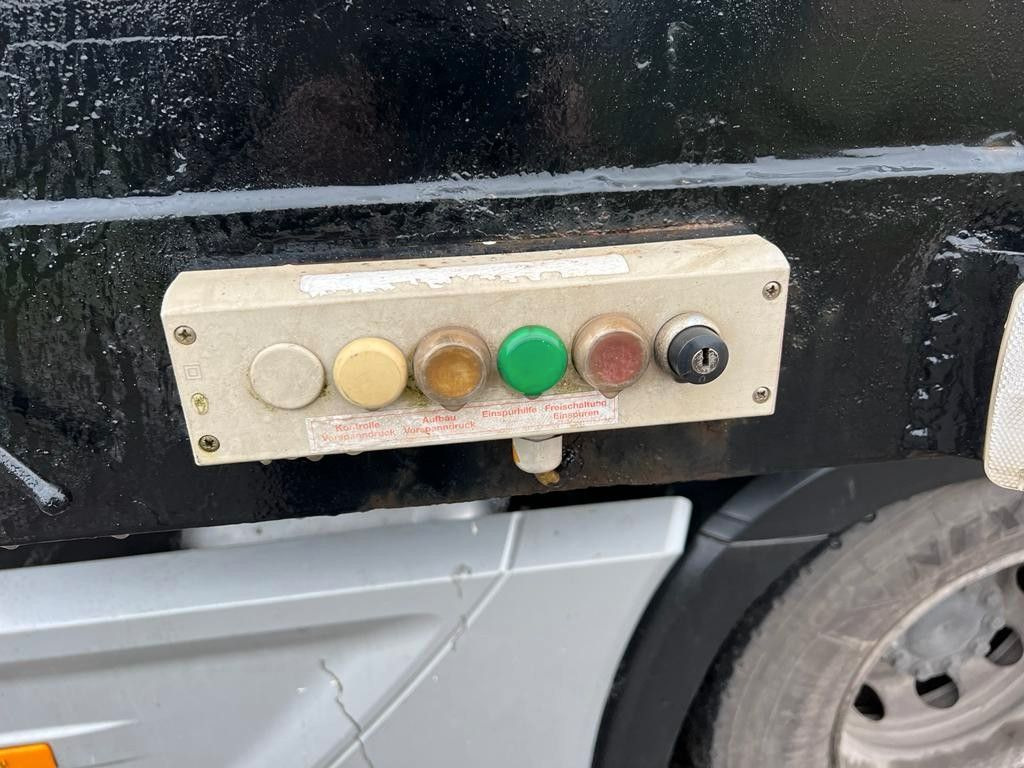 Langendorf Tiefbett mit Rampen Hydraulisch Langendorf Tiefbett mit Rampen Hydraulisch - Madal platvormpoolhaagis: pilt 5 Langendorf Tiefbett mit Rampen Hydraulisch Langendorf Tiefbett mit Rampen Hydraulisch - Madal platvormpoolhaagis: pilt 5