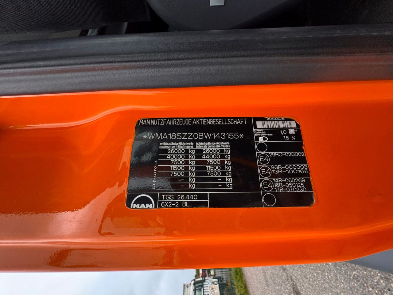 MAN 26.40 6X2 Meiller RK 20.70 mit Funk - Konkstõstukiga veoauto: pilt 3 MAN 26.40 6X2 Meiller RK 20.70 mit Funk - Konkstõstukiga veoauto: pilt 3