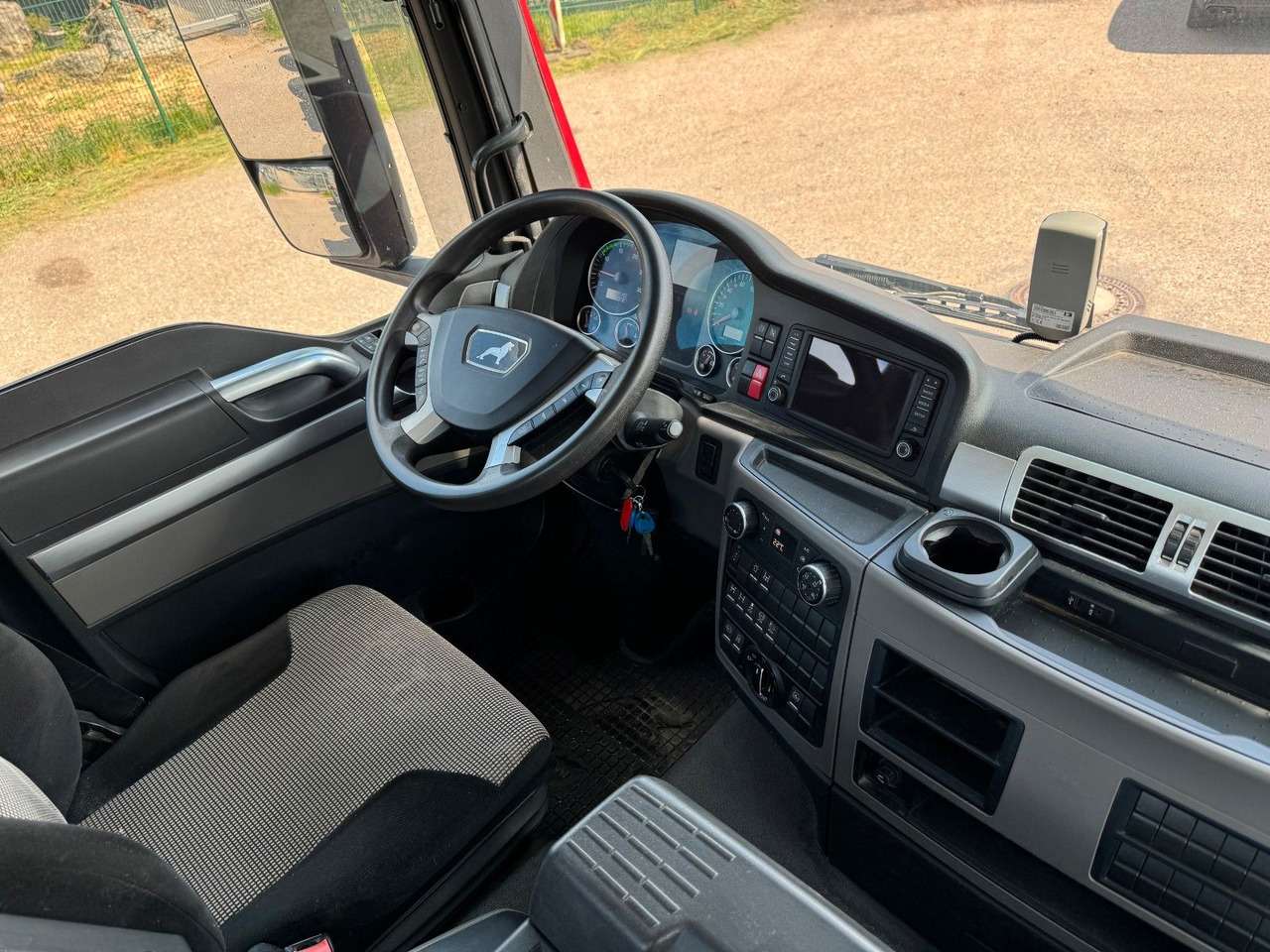 MAN 35.470 8X4 Kipperfahrgestell Reifen 12 X NEU Top - Kallurauto: pilt 4 MAN 35.470 8X4 Kipperfahrgestell Reifen 12 X NEU Top - Kallurauto: pilt 4