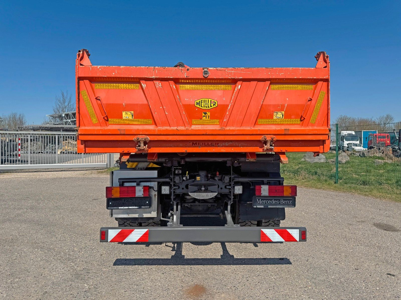Mercedes-Benz 1844 4x4 Meiller 3S Bordmatik Palfinger PK16001K - Kallurauto: pilt 4 Mercedes-Benz 1844 4x4 Meiller 3S Bordmatik Palfinger PK16001K - Kallurauto: pilt 4