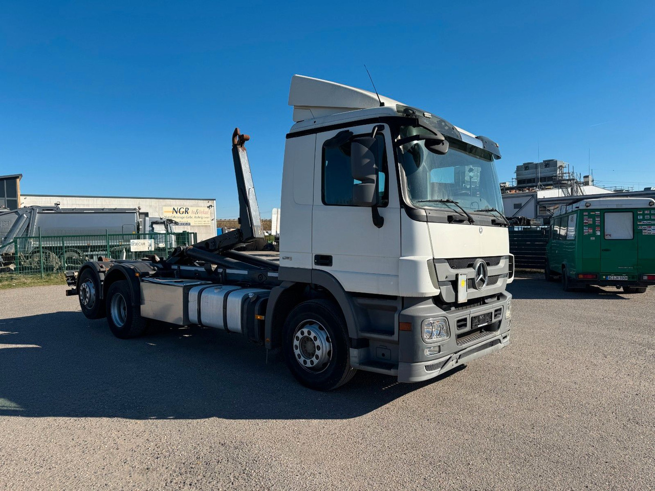 Mercedes-Benz 2541 6X2 Meiller RK 20.65 Klima M-Haus - Konkstõstukiga veoauto: pilt 3 Mercedes-Benz 2541 6X2 Meiller RK 20.65 Klima M-Haus - Konkstõstukiga veoauto: pilt 3