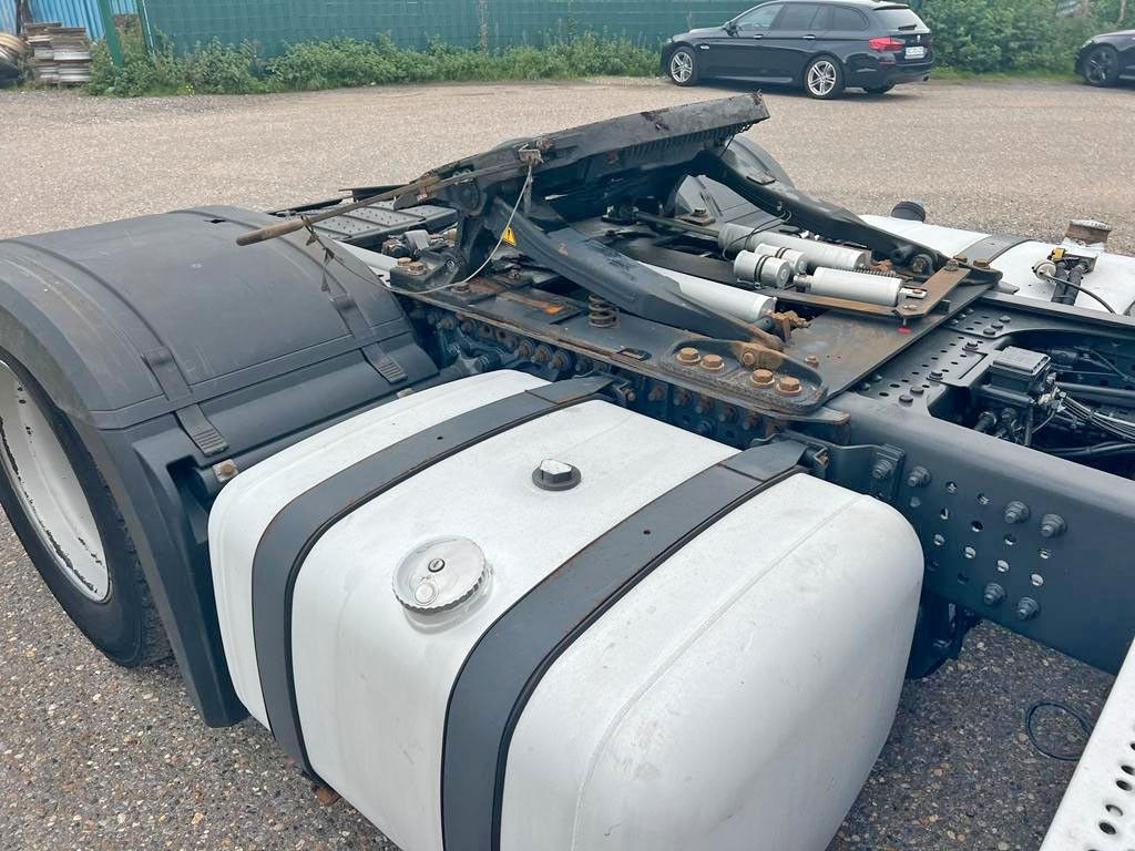 Sadulveok Mercedes-Benz 1842 4X2 mit Höhenverstellbarer Sattelkuppung: pilt 10