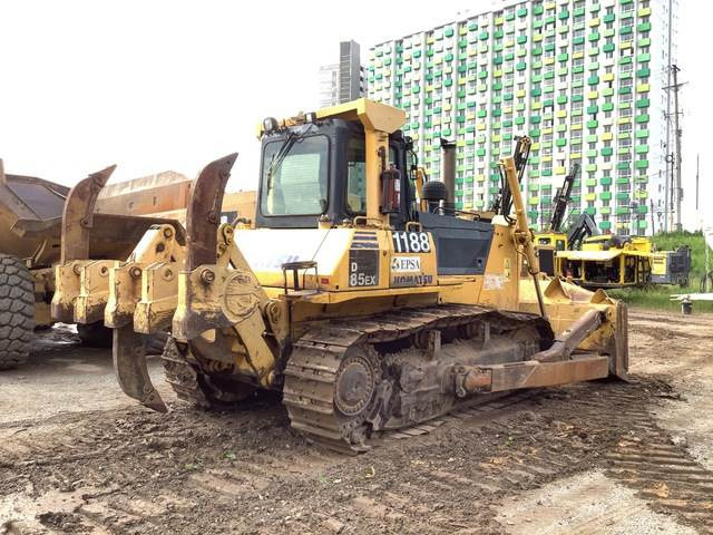 Komatsu D85EX-15 - Buldooser: pilt 3 Komatsu D85EX-15 - Buldooser: pilt 3