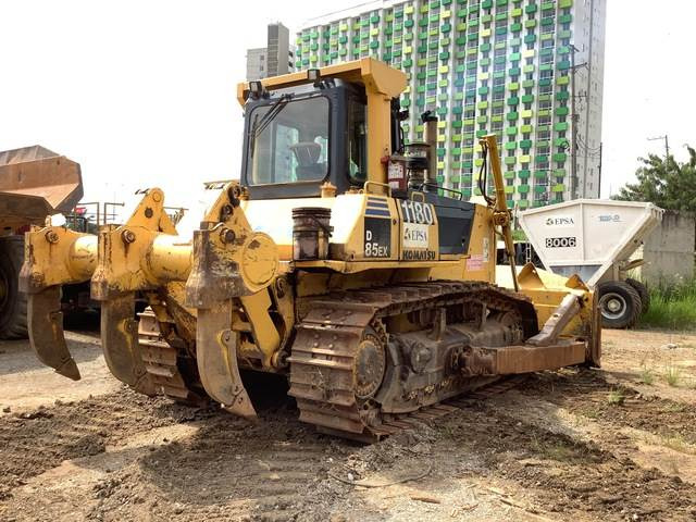 Komatsu D85EX-15 - Buldooser: pilt 3 Komatsu D85EX-15 - Buldooser: pilt 3