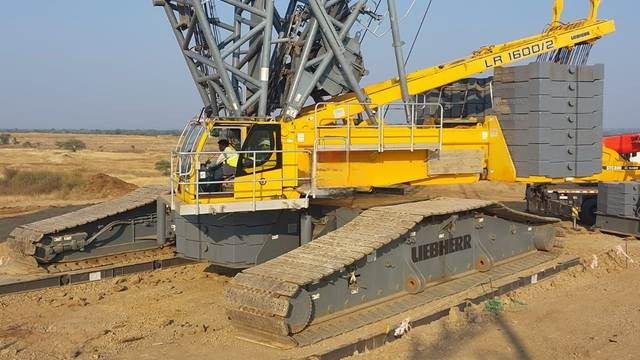 Liebherr LR1600/2 - Roomikkraana: pilt 1 Liebherr LR1600/2 - Roomikkraana: pilt 1