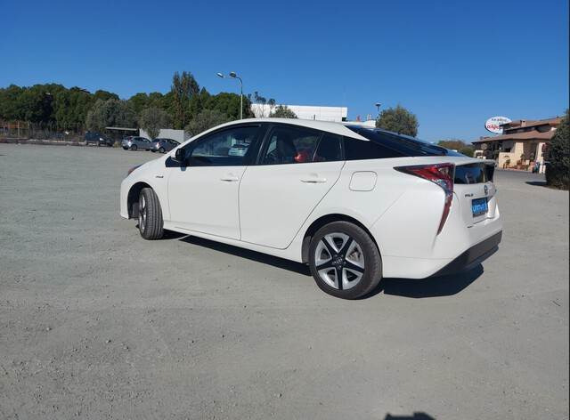 Toyota Prius Hybrid - Auto: pilt 2 Toyota Prius Hybrid - Auto: pilt 2