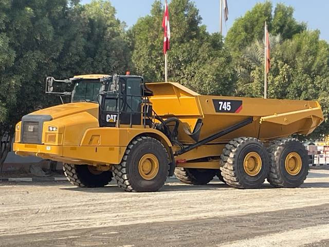 CAT 745 - Liigendkallur: pilt 1 CAT 745 - Liigendkallur: pilt 1