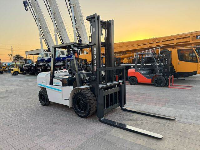 UniCarriers D1F5F50U - Diiseltõstuk: pilt 2 UniCarriers D1F5F50U - Diiseltõstuk: pilt 2