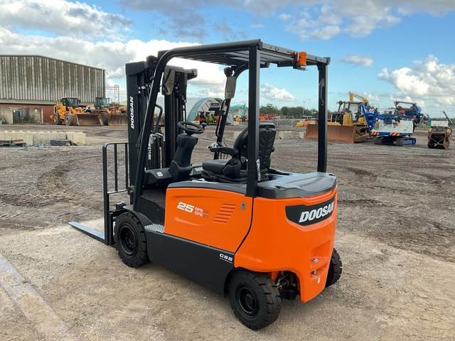 Doosan B25X-7 PLUS - Elektritõstuk: pilt 2 Doosan B25X-7 PLUS - Elektritõstuk: pilt 2