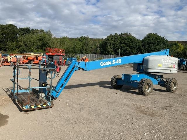 Genie S45 - Teleskooppoom: pilt 1 Genie S45 - Teleskooppoom: pilt 1