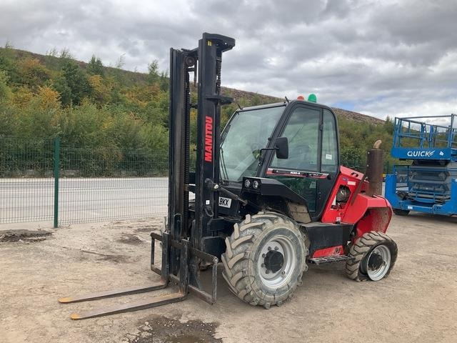 Manitou M30-4 - Ebatasasel maastikul kohanduv kahveltõstuk: pilt 1 Manitou M30-4 - Ebatasasel maastikul kohanduv kahveltõstuk: pilt 1