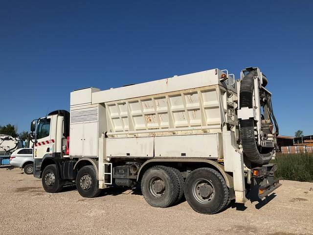 DAF CF85.460 - Lintekskavaator: pilt 2 DAF CF85.460 - Lintekskavaator: pilt 2