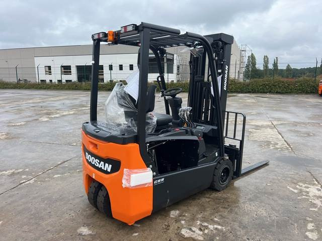Doosan B20T-7 PLUS - Elektritõstuk: pilt 3 Doosan B20T-7 PLUS - Elektritõstuk: pilt 3