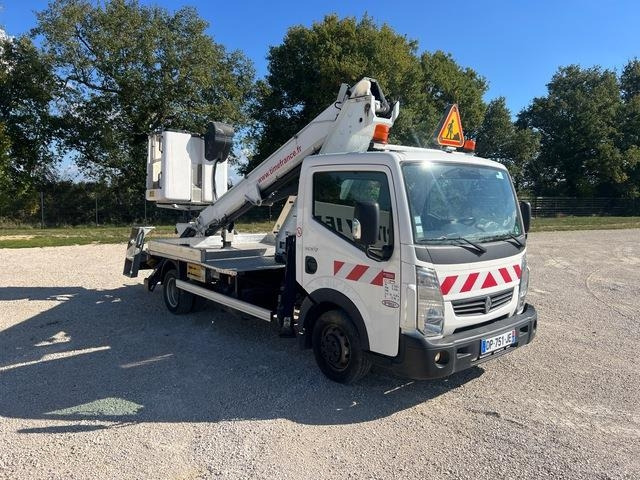 Renault Maxity 120DXI - Veoautolt tõusev platvorm: pilt 4 Renault Maxity 120DXI - Veoautolt tõusev platvorm: pilt 4