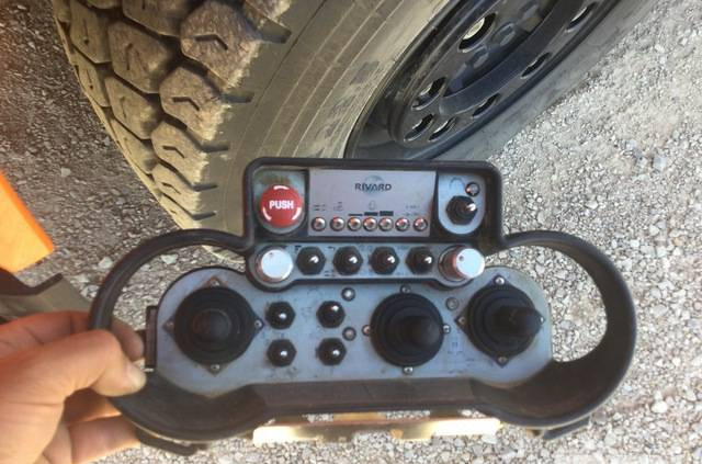 Vaakumveok Rivard - Mercedes-Benz EXVAC - Arocs 3253 8x4: pilt 20