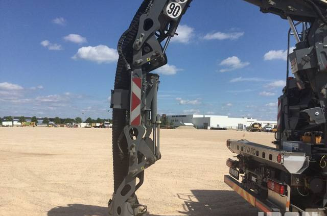 Vaakumveok Rivard - Mercedes-Benz EXVAC - Arocs 3253 8x4: pilt 8