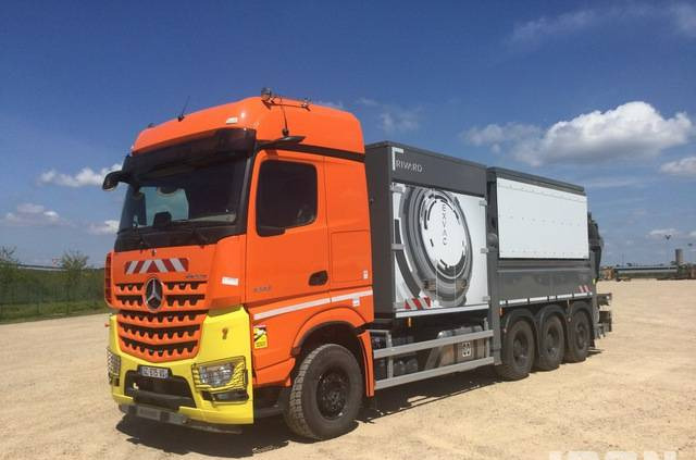 Rivard - Mercedes-Benz EXVAC - Arocs 3253 8x4 - Vaakumveok: pilt 1 Rivard - Mercedes-Benz EXVAC - Arocs 3253 8x4 - Vaakumveok: pilt 1