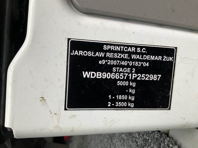 Väikebuss, Mikrobuss Mercedes-Benz Sprinter 516 CDI: pilt 6