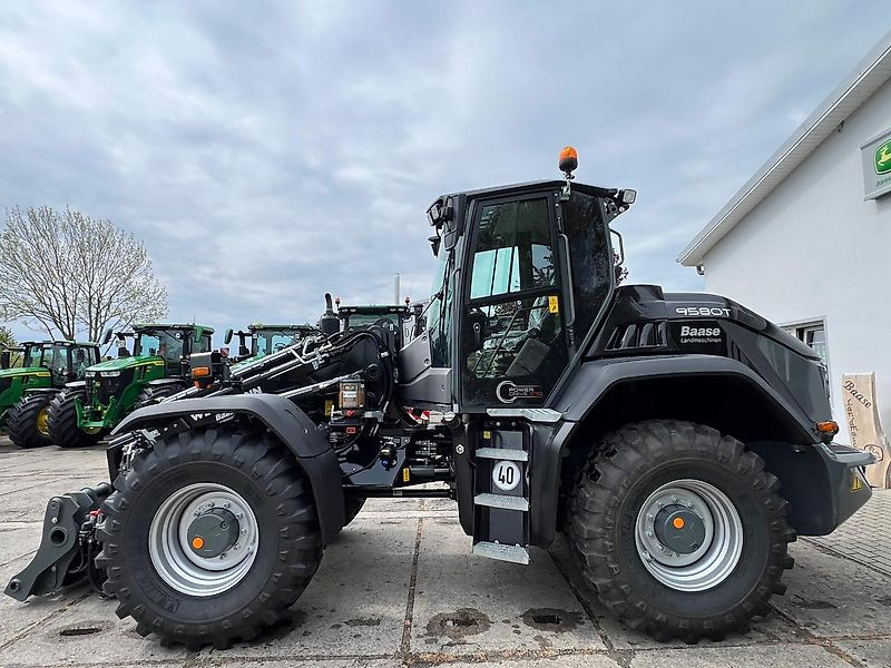 Weidemann 9580T VOLLausstattung BlackBeauty - Teleskooprataslaadur: pilt 5 Weidemann 9580T VOLLausstattung BlackBeauty - Teleskooprataslaadur: pilt 5
