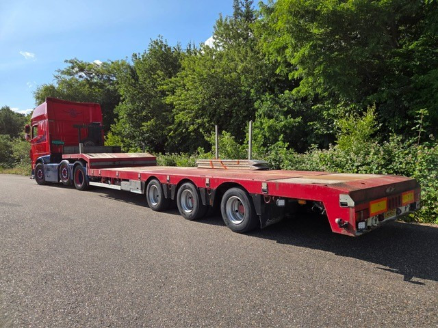 DAF XF 460 FTG 6x2 Super Spacecab + Nooteboom semi-dieplader - Kabiinišassiiga veoauto: pilt 2 DAF XF 460 FTG 6x2 Super Spacecab + Nooteboom semi-dieplader - Kabiinišassiiga veoauto: pilt 2
