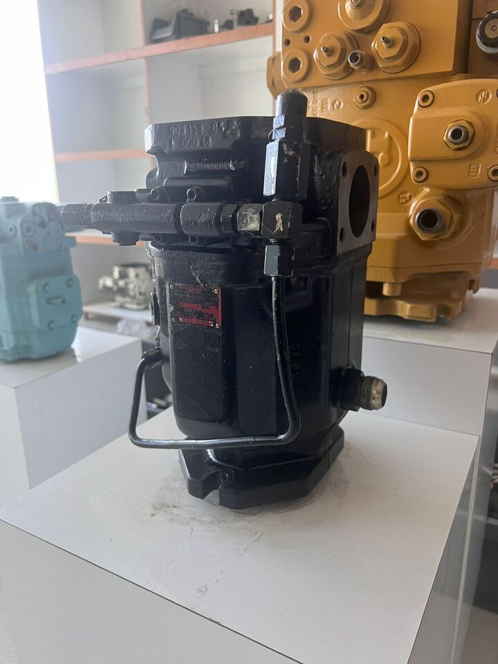 BRUENINGHAUS A10VO100FHD / 31R - Hüdrauliline pump - Ehitusmasinad: pilt 1 BRUENINGHAUS A10VO100FHD / 31R - Hüdrauliline pump - Ehitusmasinad: pilt 1