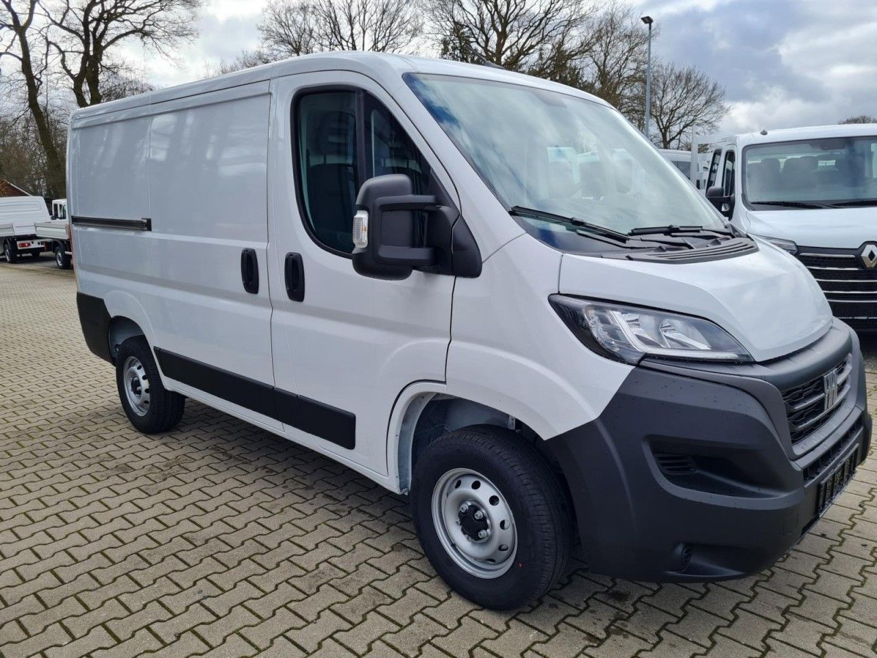 Fiat Ducato 30 Kasten L1H1 KLIMA PDC TEMPOMAT - Väike kaubik: pilt 3 Fiat Ducato 30 Kasten L1H1 KLIMA PDC TEMPOMAT - Väike kaubik: pilt 3