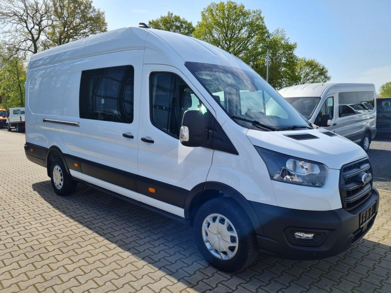 Ford Transit 350 Kasten L4H3 Doka Trend Mixto RWD - Kaubik, Meeskonnaauto: pilt 3 Ford Transit 350 Kasten L4H3 Doka Trend Mixto RWD - Kaubik, Meeskonnaauto: pilt 3