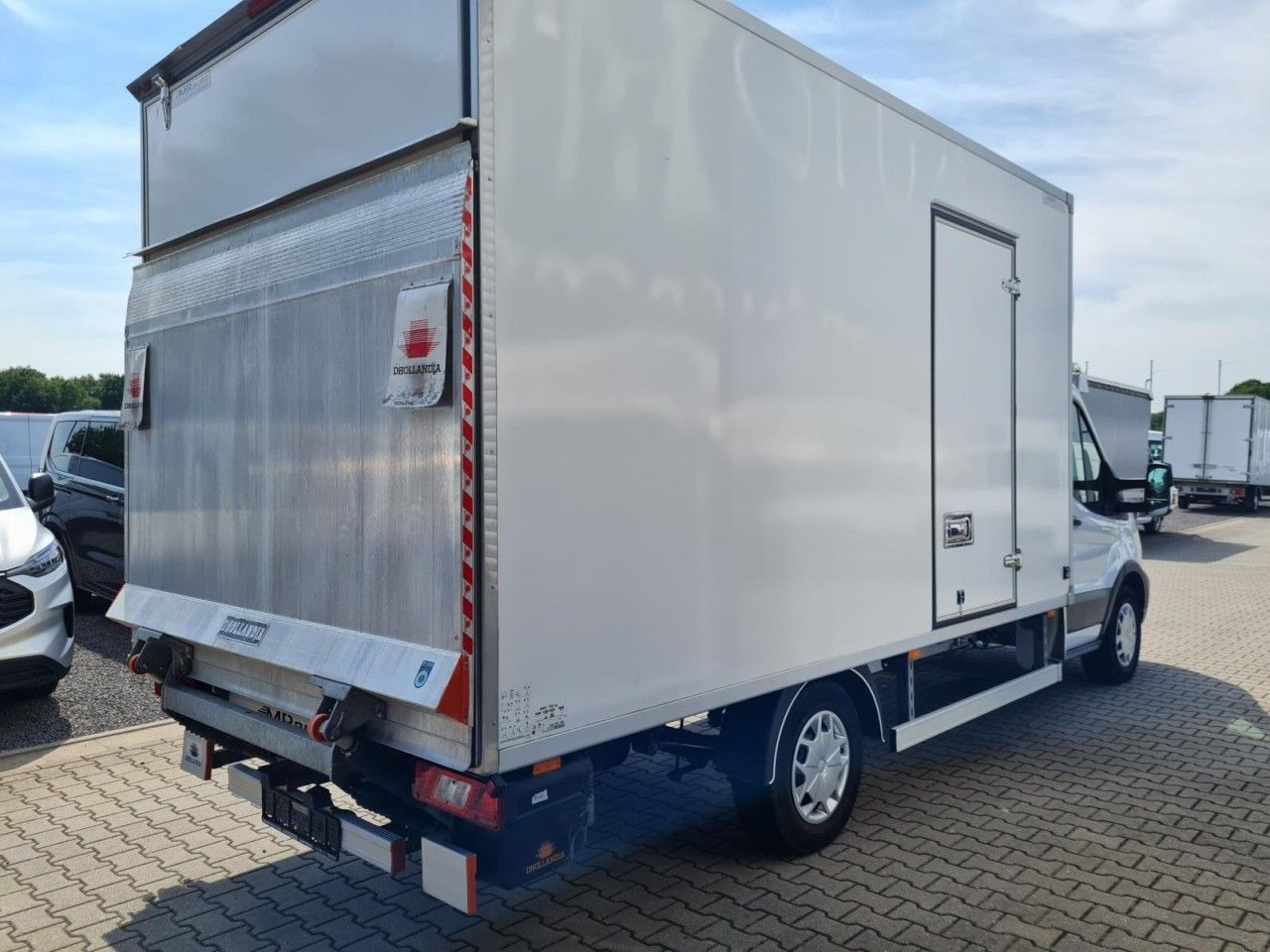 Ford Transit 350 Koffer mit LBW TDCi Trend KLIMA AUTO - Tarbesõiduk furgoon: pilt 3 Ford Transit 350 Koffer mit LBW TDCi Trend KLIMA AUTO - Tarbesõiduk furgoon: pilt 3