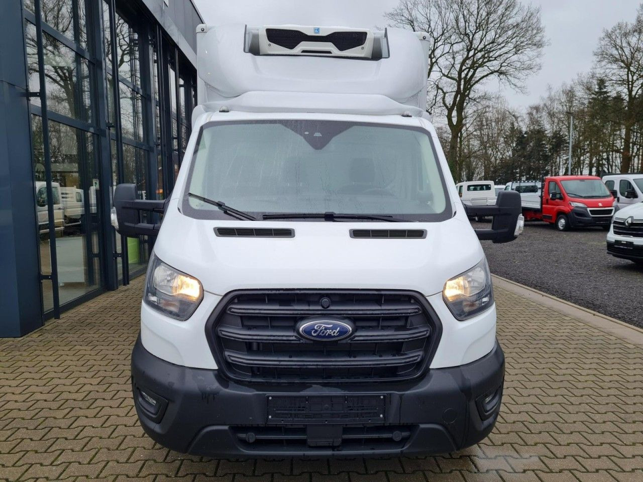 Ford Transit 350 Kühlkoffer STAND+FAHRKÜHLUNG TREND Ford Transit 350 Kühlkoffer STAND+FAHRKÜHLUNG TREND - Tarbesõiduk külmik: pilt 2 Ford Transit 350 Kühlkoffer STAND+FAHRKÜHLUNG TREND Ford Transit 350 Kühlkoffer STAND+FAHRKÜHLUNG TREND - Tarbesõiduk külmik: pilt 2