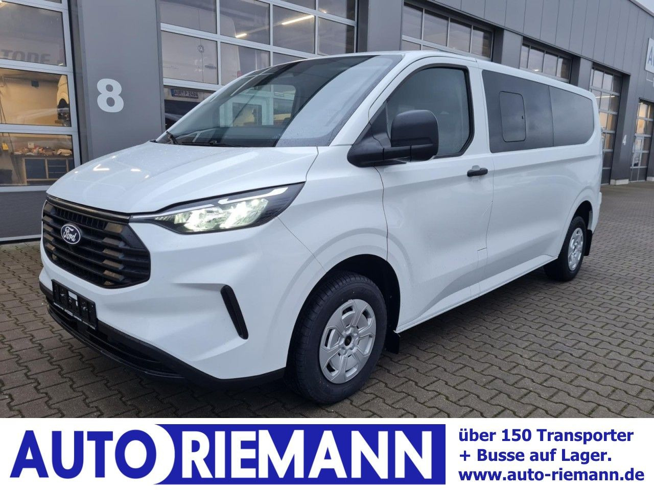 Ford Transit Custom Kombi 320 L2 Trend 9 Sitze KAMERA - Mikrobuss: pilt 1 Ford Transit Custom Kombi 320 L2 Trend 9 Sitze KAMERA - Mikrobuss: pilt 1