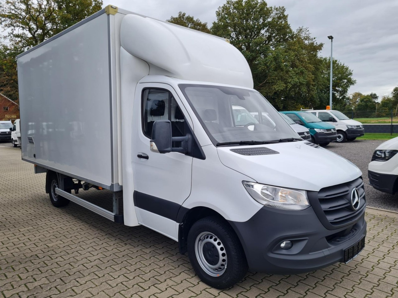 Mercedes-Benz Sprinter 315 CDI Koffer RWD KLIMA TEMPOMAT - Tarbesõiduk furgoon: pilt 3 Mercedes-Benz Sprinter 315 CDI Koffer RWD KLIMA TEMPOMAT - Tarbesõiduk furgoon: pilt 3