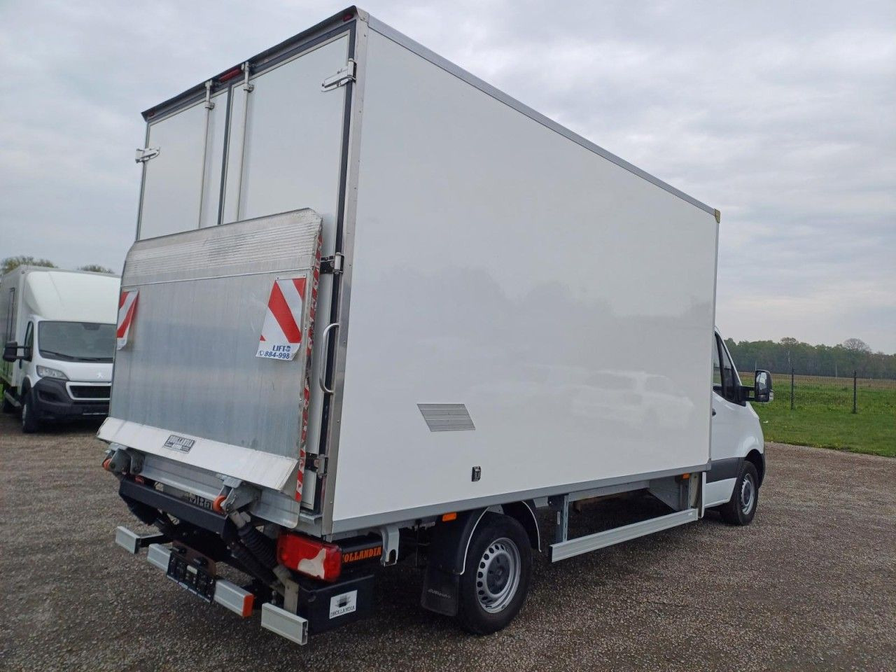 Mercedes-Benz Sprinter 315 CDi RWD Koffer LBW KLIMA TEMPOMAT - Tarbesõiduk furgoon: pilt 4 Mercedes-Benz Sprinter 315 CDi RWD Koffer LBW KLIMA TEMPOMAT - Tarbesõiduk furgoon: pilt 4