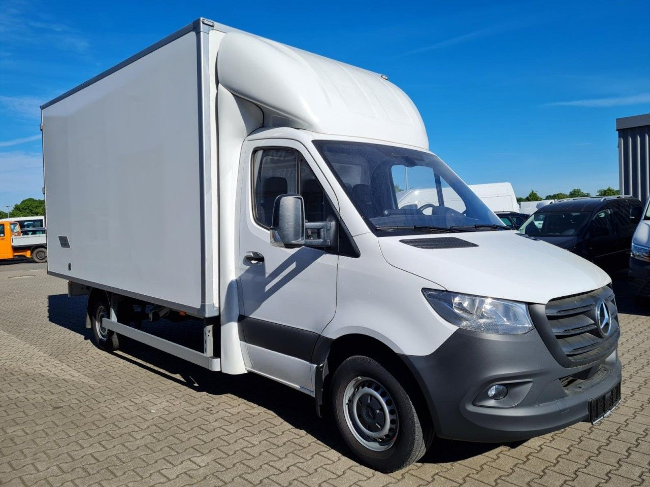 Mercedes-Benz Sprinter 315 Möbel Koffer RWD KLIMA KOMFORT TEMP - Tarbesõiduk furgoon: pilt 3 Mercedes-Benz Sprinter 315 Möbel Koffer RWD KLIMA KOMFORT TEMP - Tarbesõiduk furgoon: pilt 3