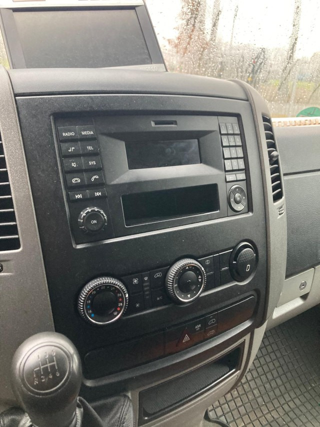 Mercedes-Benz Sprinter 316 CDI Kasten Hubarbeitsbühne KLIMA - Veoautolt tõusev platvorm: pilt 5 Mercedes-Benz Sprinter 316 CDI Kasten Hubarbeitsbühne KLIMA - Veoautolt tõusev platvorm: pilt 5