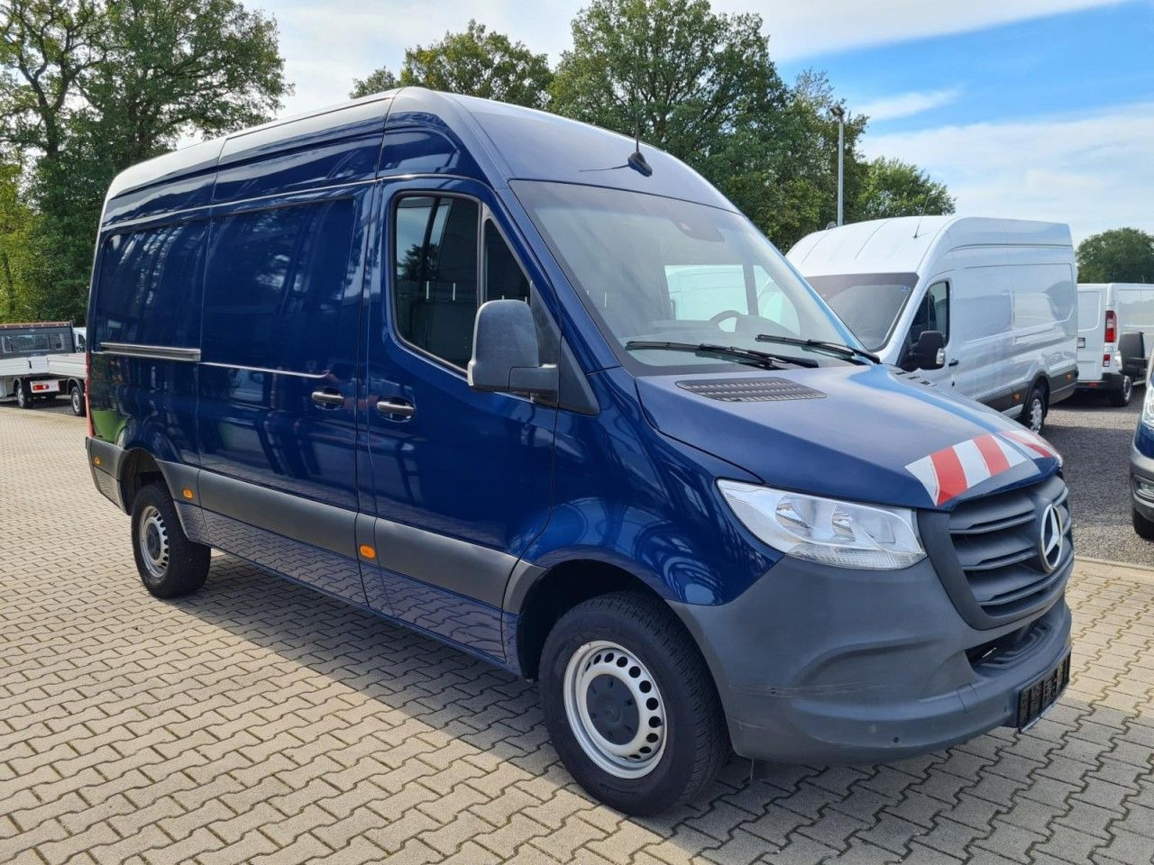 Mercedes-Benz Sprinter 316 Kasten CDI MR RWD AHK MBUX KAMERA - Kaubik: pilt 3 Mercedes-Benz Sprinter 316 Kasten CDI MR RWD AHK MBUX KAMERA - Kaubik: pilt 3