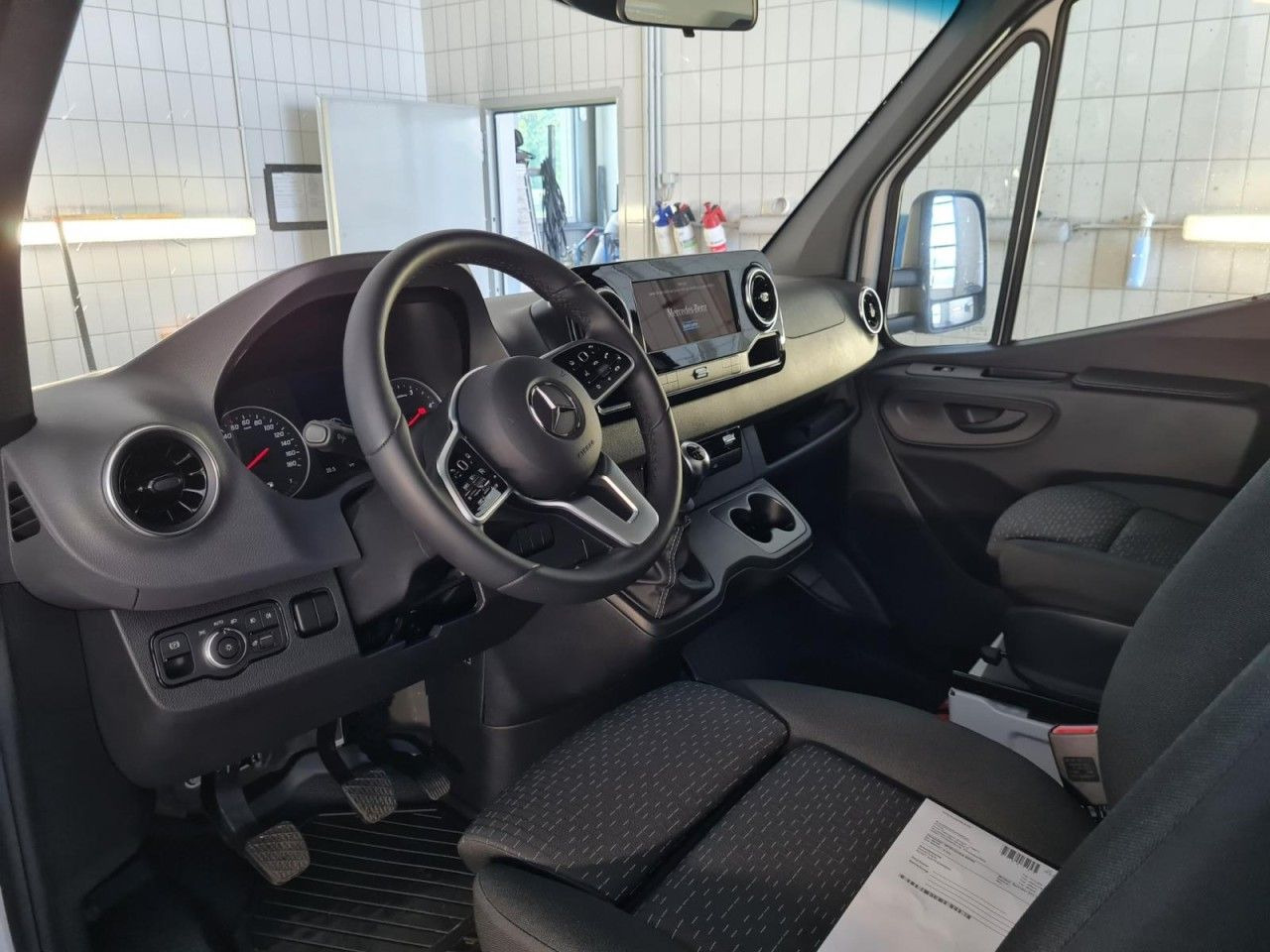 Mercedes-Benz Sprinter 317 CDI 3 Seiten kipper RWD AHK LED NAV - Tarbesõiduk kallur: pilt 3 Mercedes-Benz Sprinter 317 CDI 3 Seiten kipper RWD AHK LED NAV - Tarbesõiduk kallur: pilt 3