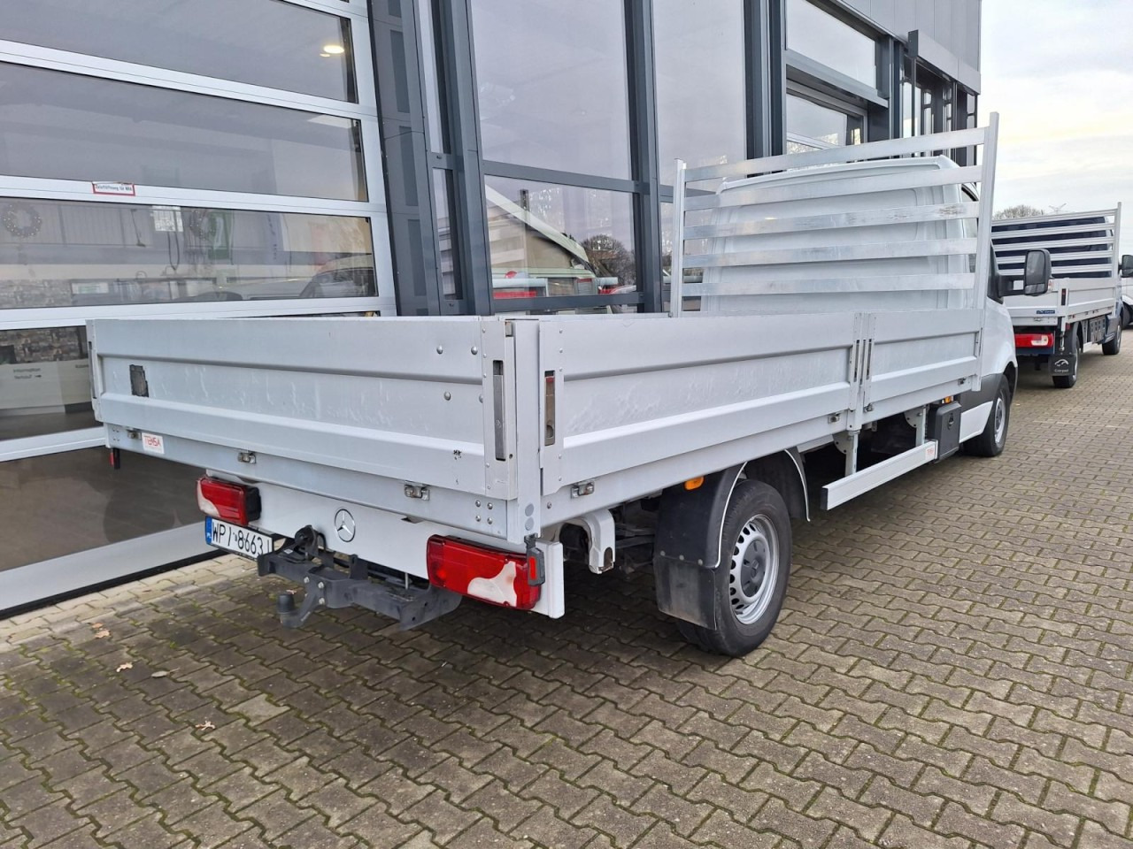 Mercedes-Benz Sprinter 317 CDI Pritsche L4 RWD AHK KLIMA TEMPOMAT - Madelauto: pilt 2 Mercedes-Benz Sprinter 317 CDI Pritsche L4 RWD AHK KLIMA TEMPOMAT - Madelauto: pilt 2