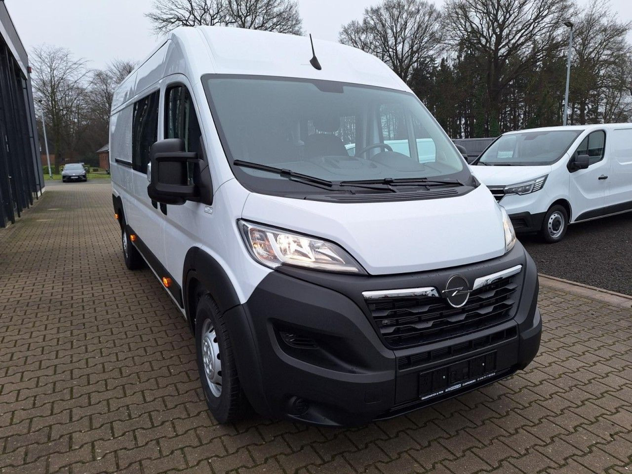 Opel Movano 35 Cargo L4 Doka 6-Sitze verstärkt PDC - Kaubik, Meeskonnaauto: pilt 2 Opel Movano 35 Cargo L4 Doka 6-Sitze verstärkt PDC - Kaubik, Meeskonnaauto: pilt 2