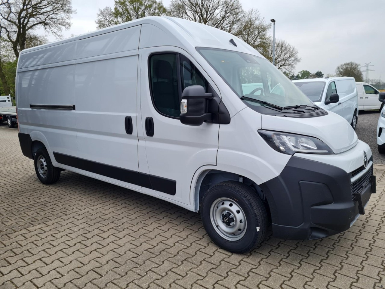 Opel Movano Kasten 2.2 HDI 180 L3H2 Klima NAVI TEMPOMAT - Kaubik: pilt 5 Opel Movano Kasten 2.2 HDI 180 L3H2 Klima NAVI TEMPOMAT - Kaubik: pilt 5