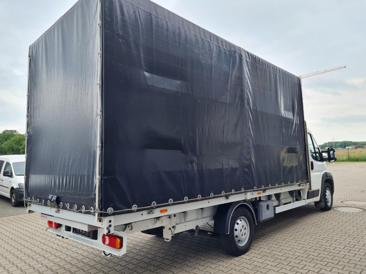 Peugeot Boxer 3.5t Pritsche Plane lang L4 ERGO KLIMA 10 - Tent tarbesõiduk: pilt 5 Peugeot Boxer 3.5t Pritsche Plane lang L4 ERGO KLIMA 10 - Tent tarbesõiduk: pilt 5