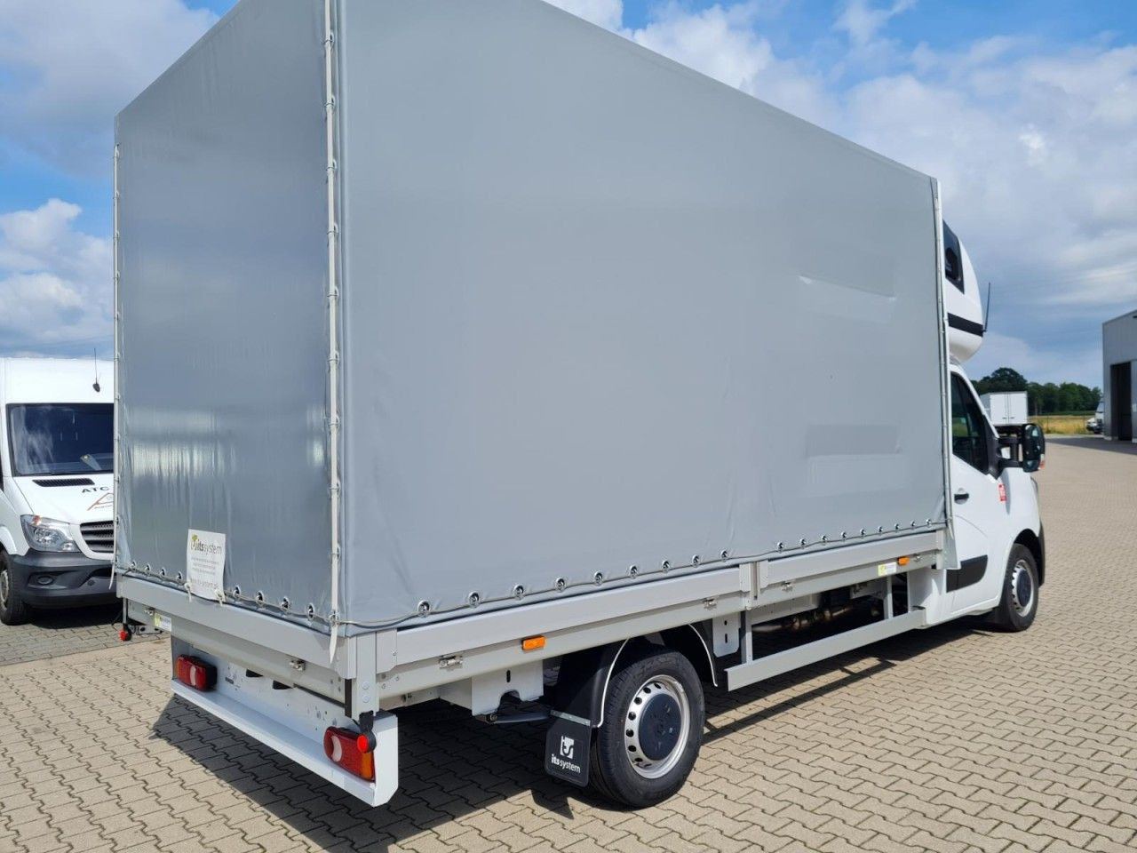 Renault Master 3,5 Pritsche Schiebe Plane Schlafkab. - Tent tarbesõiduk: pilt 4 Renault Master 3,5 Pritsche Schiebe Plane Schlafkab. - Tent tarbesõiduk: pilt 4