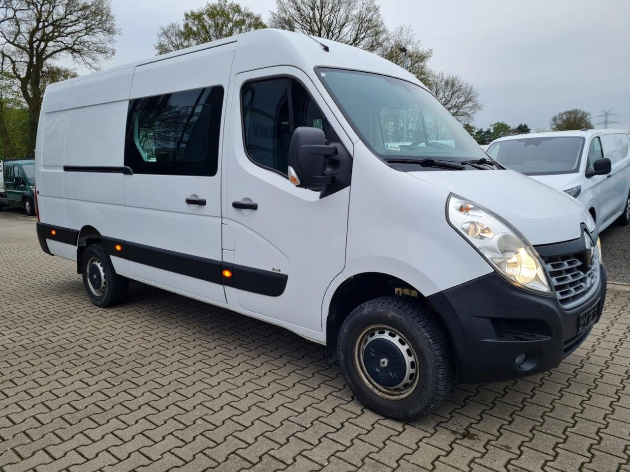 Renault Master 3,5t Kasten Doka dCi 130 L4H2 4x4 Allrad - Kaubik, Meeskonnaauto: pilt 3 Renault Master 3,5t Kasten Doka dCi 130 L4H2 4x4 Allrad - Kaubik, Meeskonnaauto: pilt 3