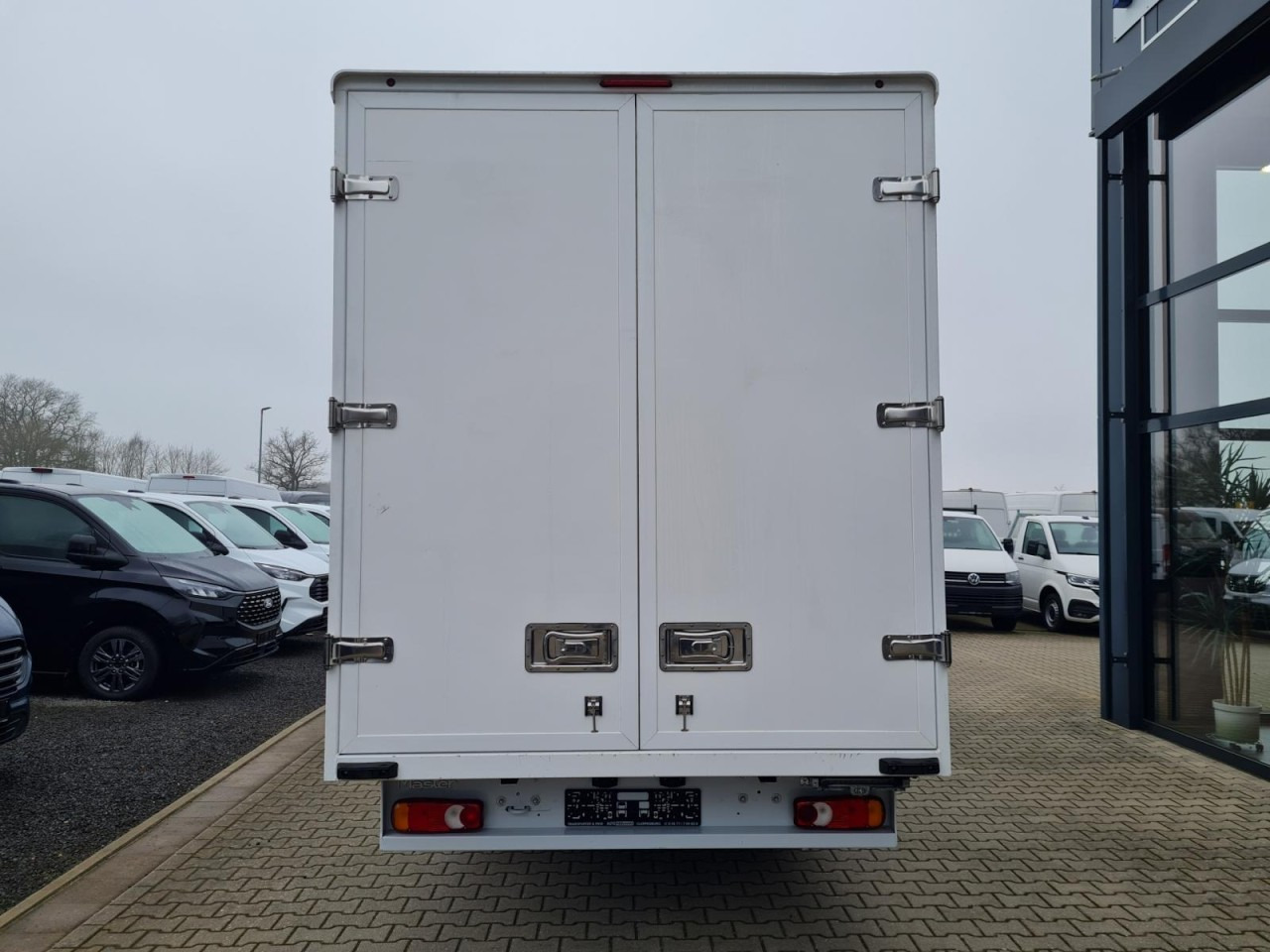 Renault Master 3.5t Möbel Koffer mit 10 Pal. Plätze TEMPOMAT - Tarbesõiduk furgoon: pilt 5 Renault Master 3.5t Möbel Koffer mit 10 Pal. Plätze TEMPOMAT - Tarbesõiduk furgoon: pilt 5