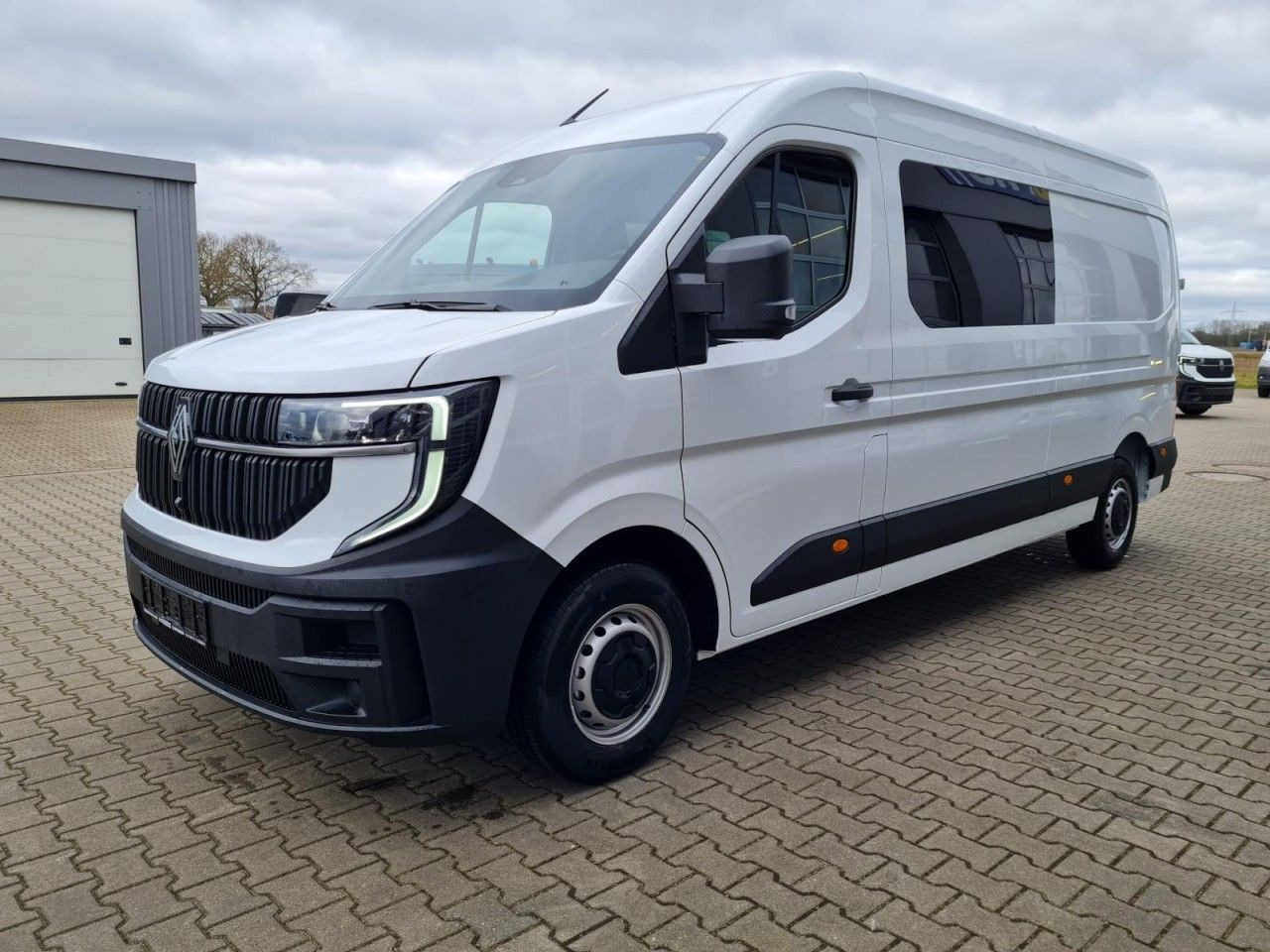 Renault Master 35 Kasten L3 Doka 7-Sitze KLIMA TEMPOMAT - Kaubik, Meeskonnaauto: pilt 2 Renault Master 35 Kasten L3 Doka 7-Sitze KLIMA TEMPOMAT - Kaubik, Meeskonnaauto: pilt 2
