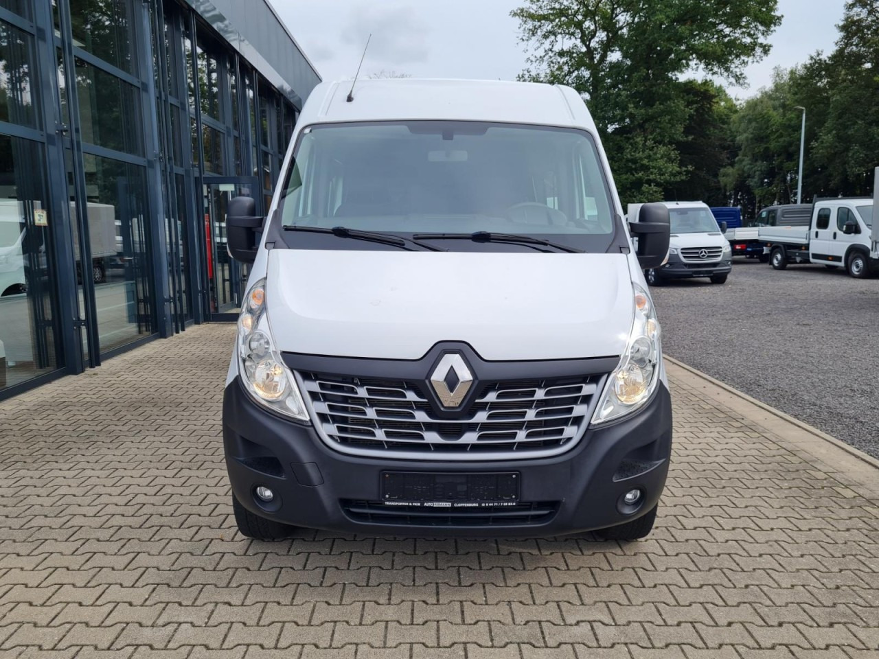 Renault Master 35 Kasten LR Doka 6-Sitze 4x4 Allrad AHK KLIMA PDC - Kaubik, Meeskonnaauto: pilt 2 Renault Master 35 Kasten LR Doka 6-Sitze 4x4 Allrad AHK KLIMA PDC - Kaubik, Meeskonnaauto: pilt 2