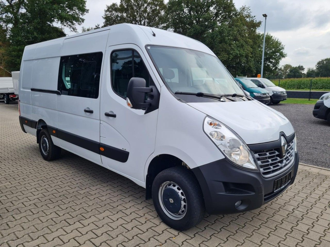 Renault Master 35 Kasten LR Doka 6-Sitze 4x4 Allrad AHK - Kaubik, Meeskonnaauto: pilt 3 Renault Master 35 Kasten LR Doka 6-Sitze 4x4 Allrad AHK - Kaubik, Meeskonnaauto: pilt 3