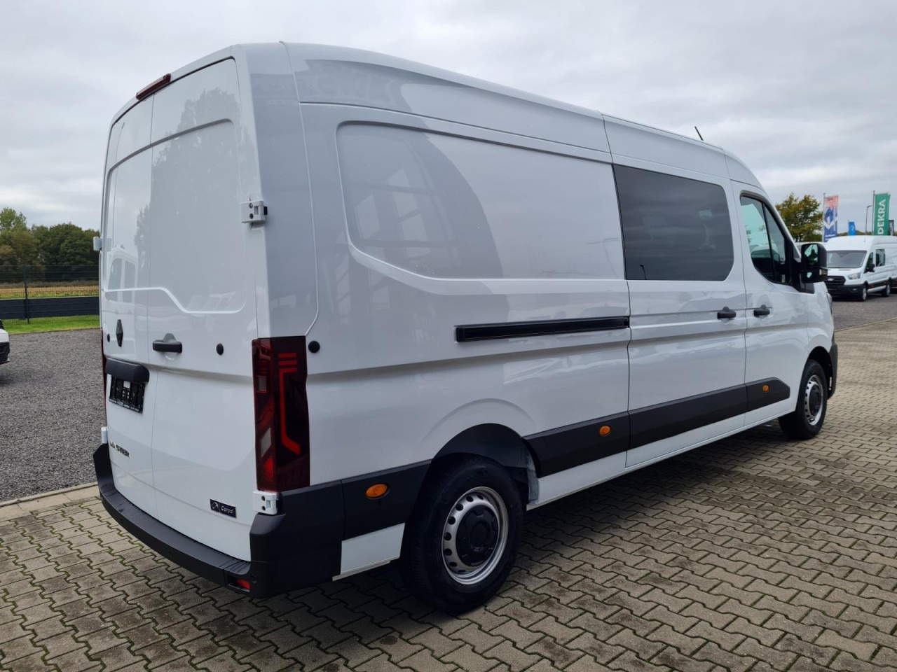Renault Master 35 Kasten dCi Doka L3H2 KLIMA TEMPOMAT - Meeskonnaauto: pilt 4 Renault Master 35 Kasten dCi Doka L3H2 KLIMA TEMPOMAT - Meeskonnaauto: pilt 4