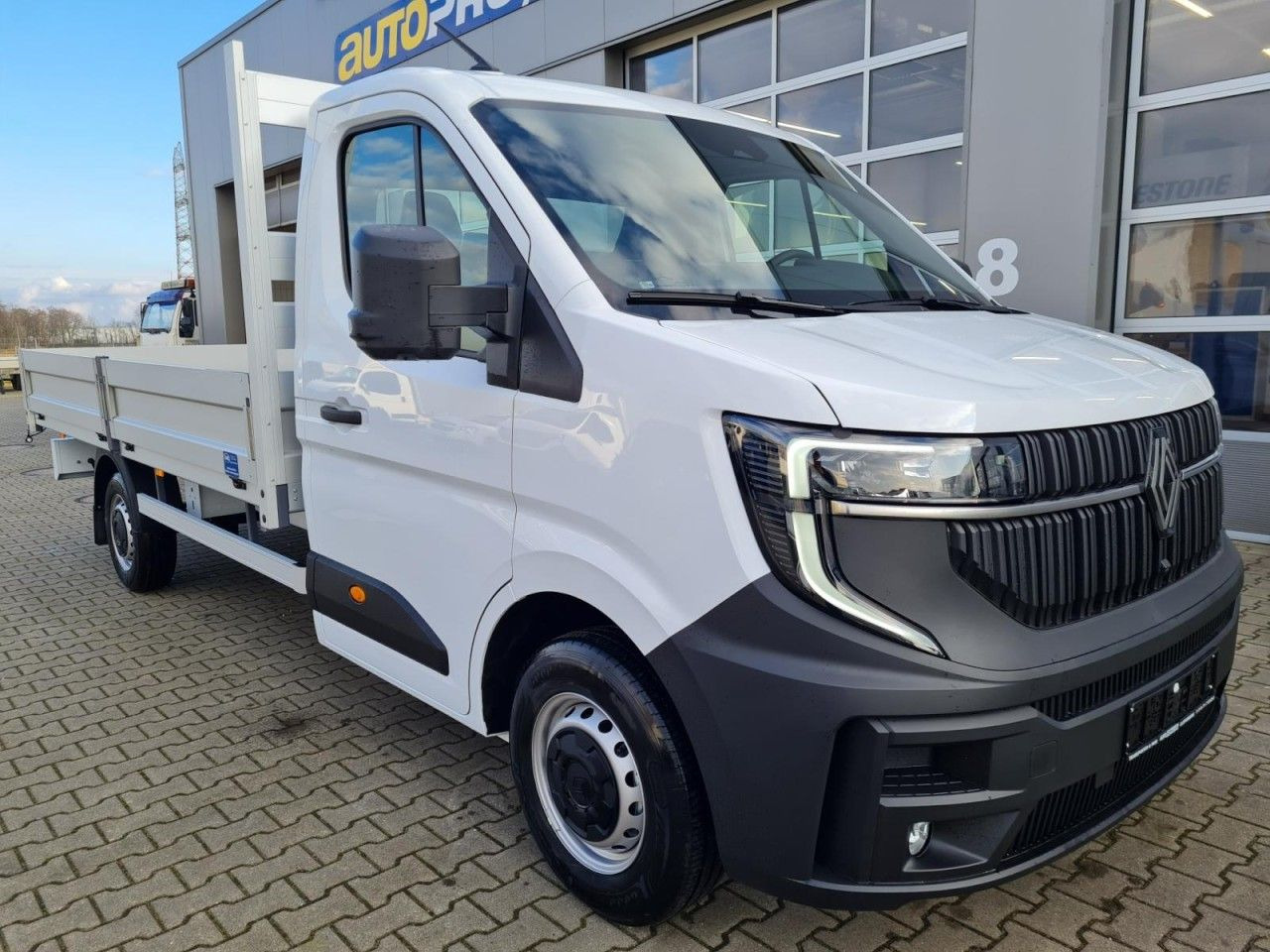 Renault Master New 35 Pritsche lang KLIMA KOMFORT TEMPOM - Madelauto: pilt 3 Renault Master New 35 Pritsche lang KLIMA KOMFORT TEMPOM - Madelauto: pilt 3